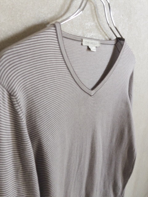 JOHN SMEDLEY - シーアイランドコットン製Vネックボーダーカットソー