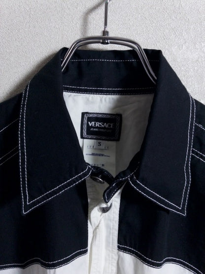 VERSACE JEANS COUTURE - 1990年代後半製白黒ツートンの長袖シャツ