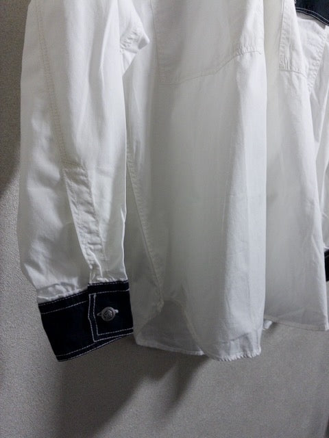 VERSACE JEANS COUTURE - 1990年代後半製白黒ツートンの長袖シャツ