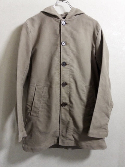 VETRA for UNITED ARROWS - フレンチモールスキン素材のベージュフードブルゾン