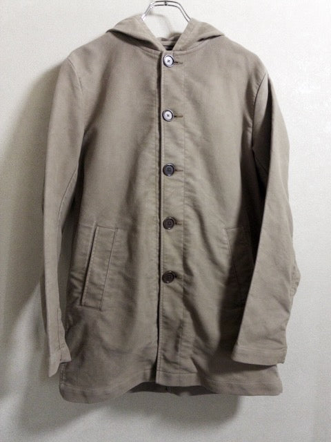 VETRA for UNITED ARROWS - フレンチモールスキン素材のベージュフードブルゾン