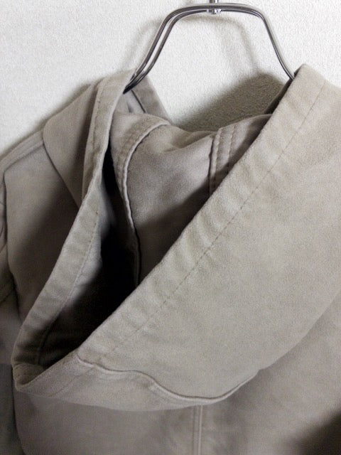 VETRA for UNITED ARROWS - フレンチモールスキン素材のベージュフードブルゾン