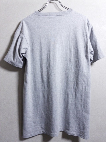 MV SPORT - 90年代特有の風合いを持つUCLAカレッジプリントTシャツ