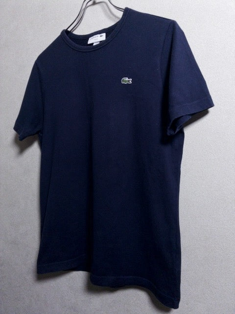 Lacoste - 日本製スリムフィット仕様ネイビーTシャツ