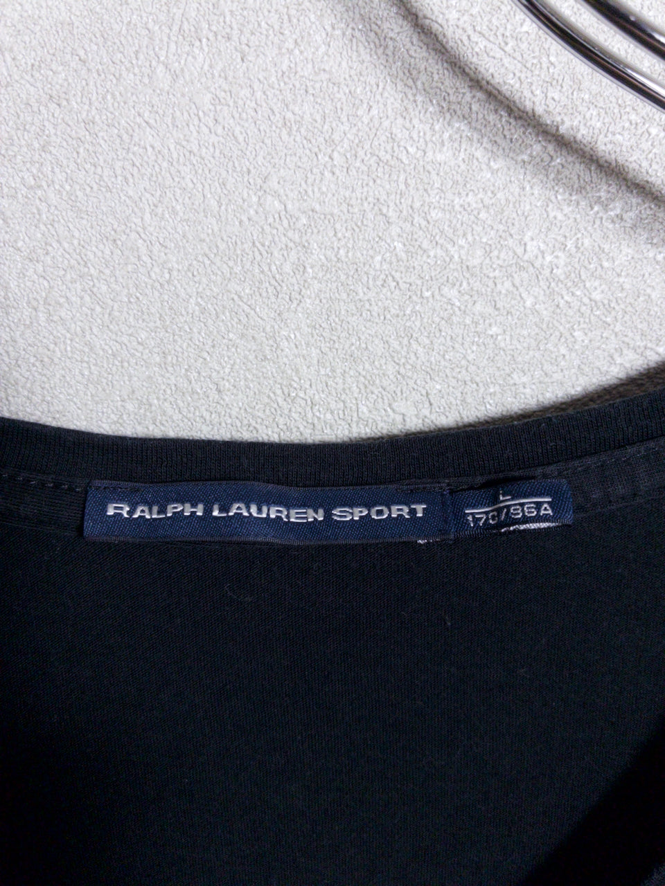 RALPH LAUREN SPORT - 紫ポニー刺繍 黒VネックTシャツ