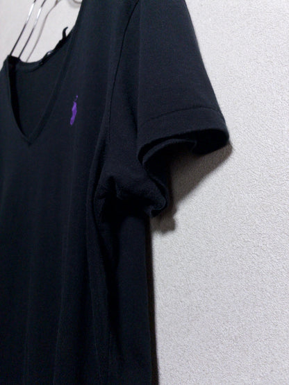 RALPH LAUREN SPORT - 紫ポニー刺繍 黒VネックTシャツ