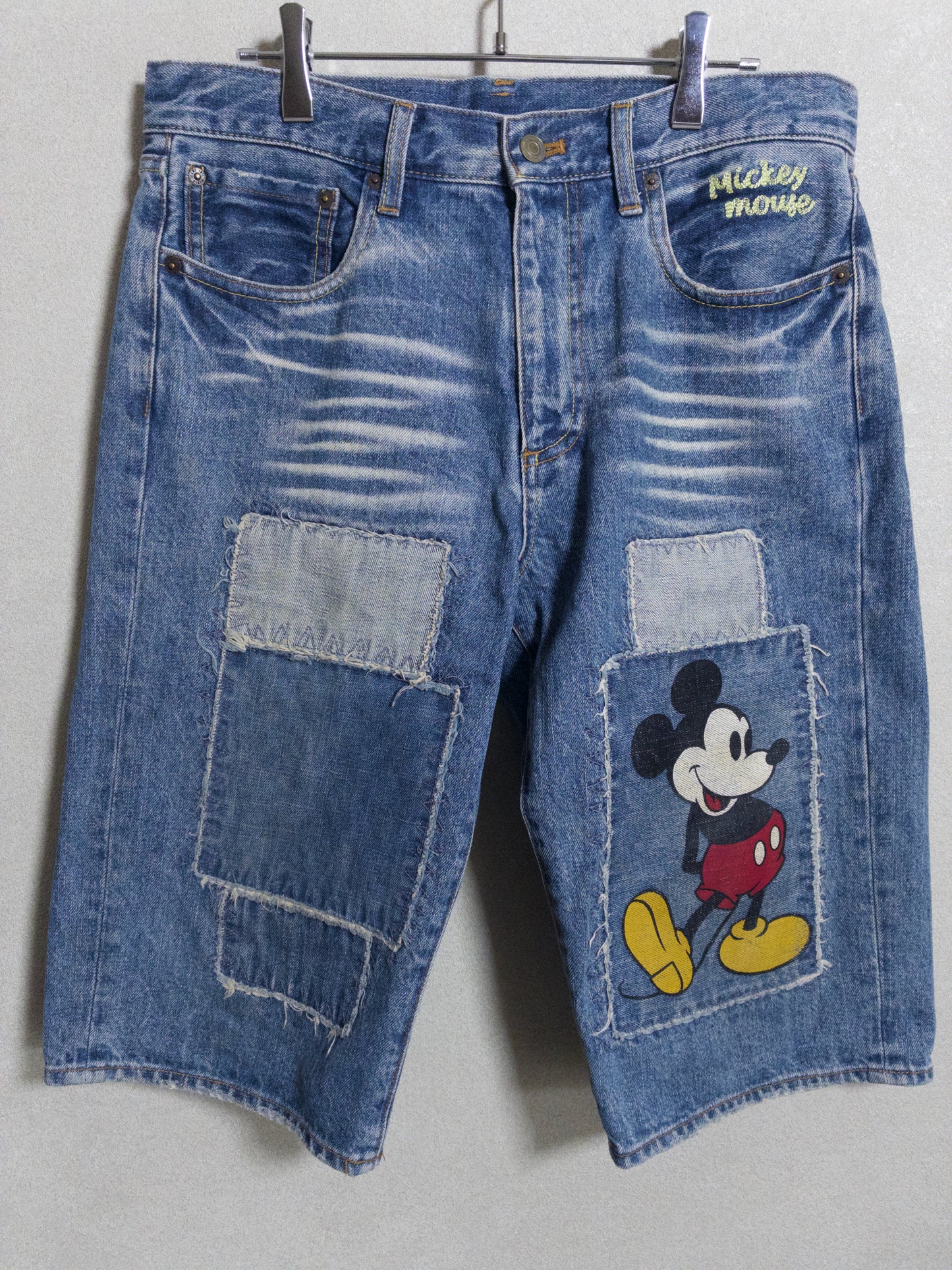 Disney - ミッキーマウス ダメージ加工 デニム ショートパンツ 90s〜00s