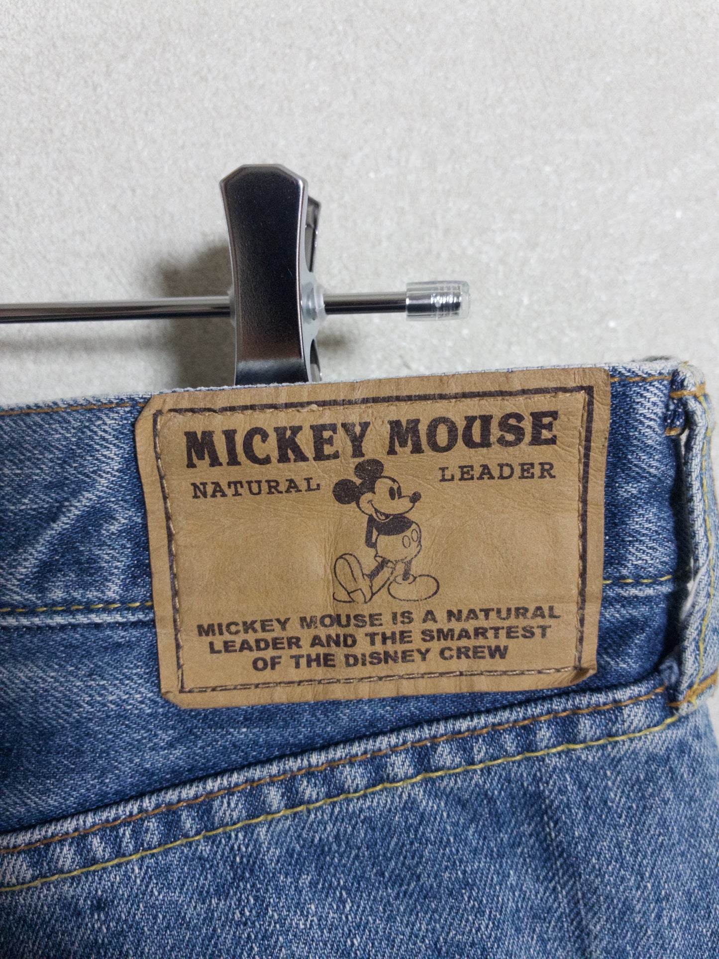 Disney - ミッキーマウス ダメージ加工 デニム ショートパンツ 90s〜00s