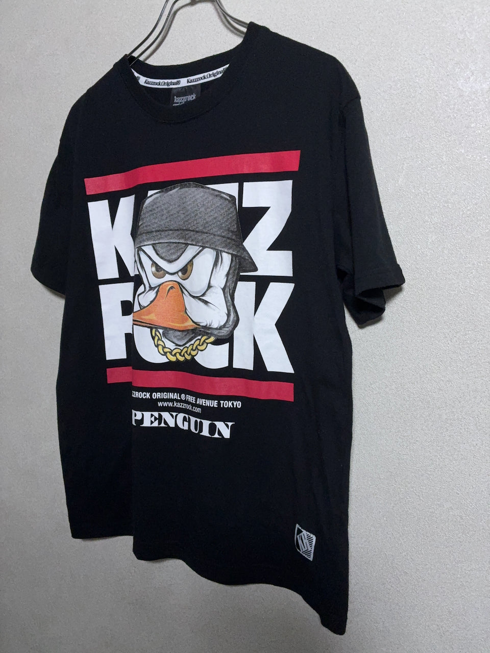 KAZZROCK - ペンギンキャラプリントTシャツ